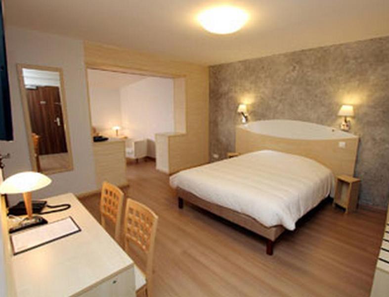 La Table Alsacienne Hotel Farébersviller Kültér fotó