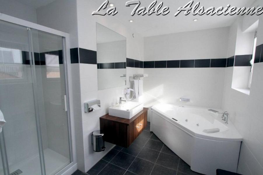 La Table Alsacienne Hotel Farébersviller Kültér fotó