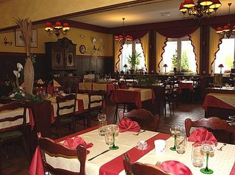 La Table Alsacienne Hotel Farébersviller Kültér fotó
